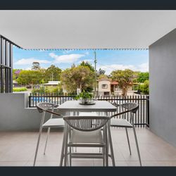 2/462 Hawthorne Road, Hawthorne, Qld 4171 2/462 Hawthorne Road, Hawthorne, Qld 4171