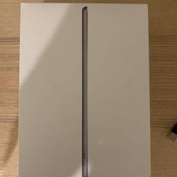 iPad 6th Gen 32GB with Cellular Apple Pencil 1nd Gen - Near New! #3 iPad 6th Gen 32GB with Cellular Apple Pencil 1nd Gen - Near New! #3
