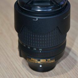 AF-S DX NIKKOR 18-140mm f/3.5-5.6G ED VR lens AF-S DX NIKKOR 18-140mm f/3.5-5.6G ED VR lens