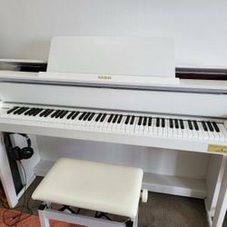 Casio GP300 Grand Hybrid digital piano. Casio GP300 Grand Hybrid digital piano.