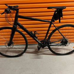 Apollo Bicycle 19Apollo Exceed 30 Disc Black Charcoal 56cm Apollo Bicycle 19Apollo Exceed 30 Disc Black Charcoal 56cm