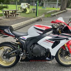 2006 Honda CBR1000RR 2006 Honda CBR1000RR