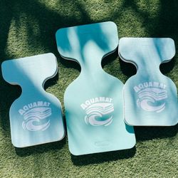 AquaSaddle floating saddle for pools, lake, ocean AquaSaddle floating saddle for pools, lake, ocean