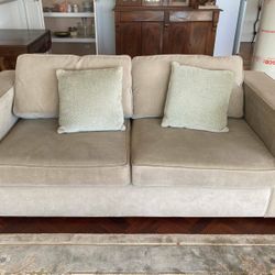 LOUNGE SET - 3 SEATER & 2 SEATER - IN GREAT STATE #2 LOUNGE SET - 3 SEATER & 2 SEATER - IN GREAT STATE #2
